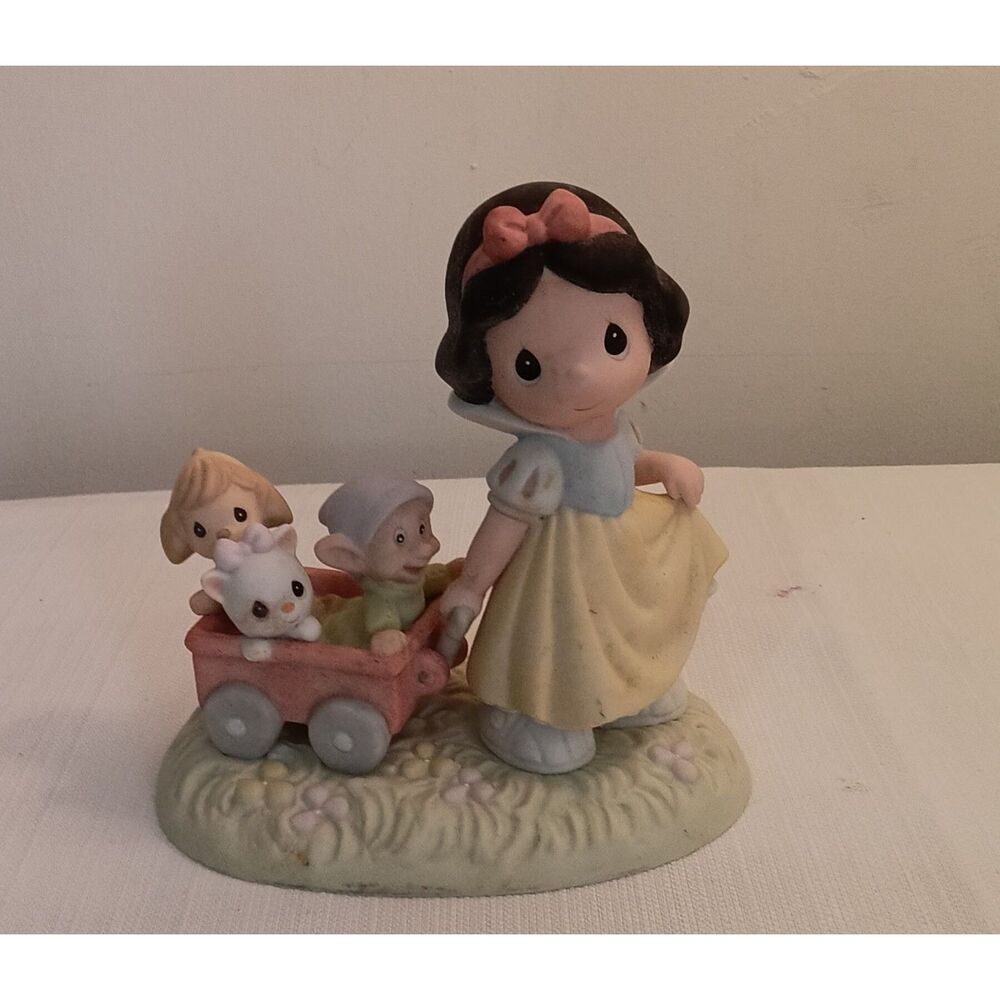 Precious Moments Disney Snow White Figurine Heigh Ho Off To Play We Go 2006